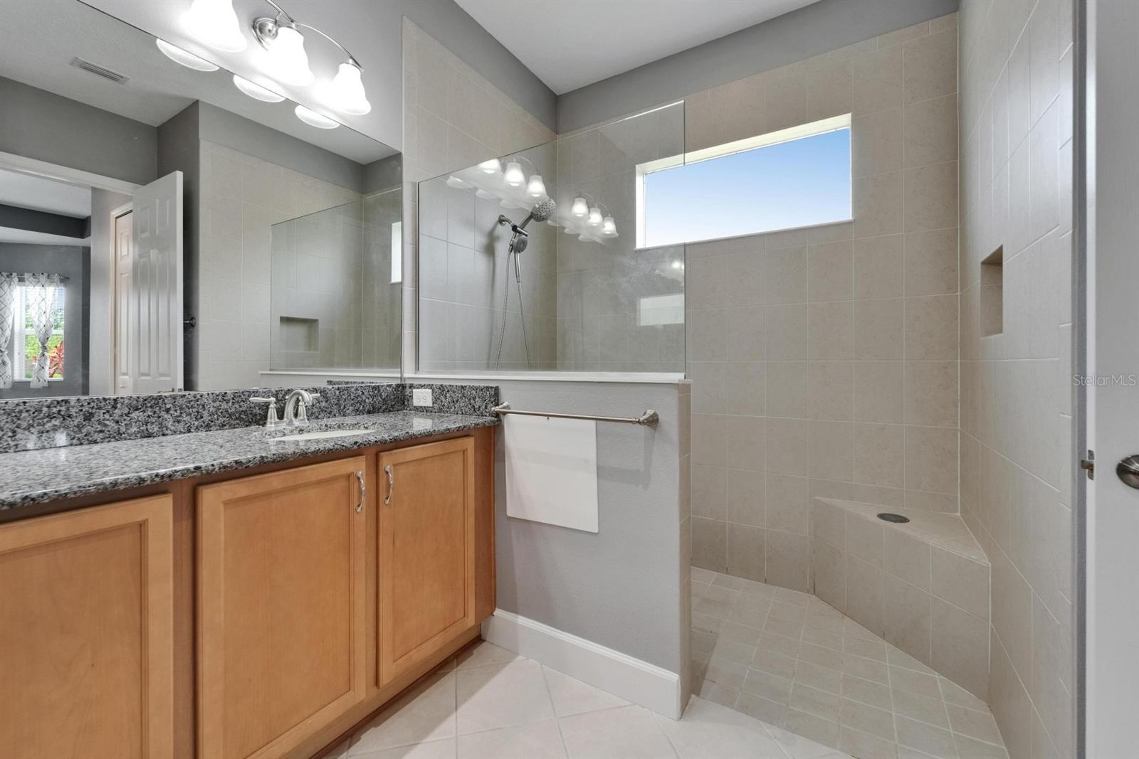 Image 18 of 50 For 1643 Emerald Dunes Drive