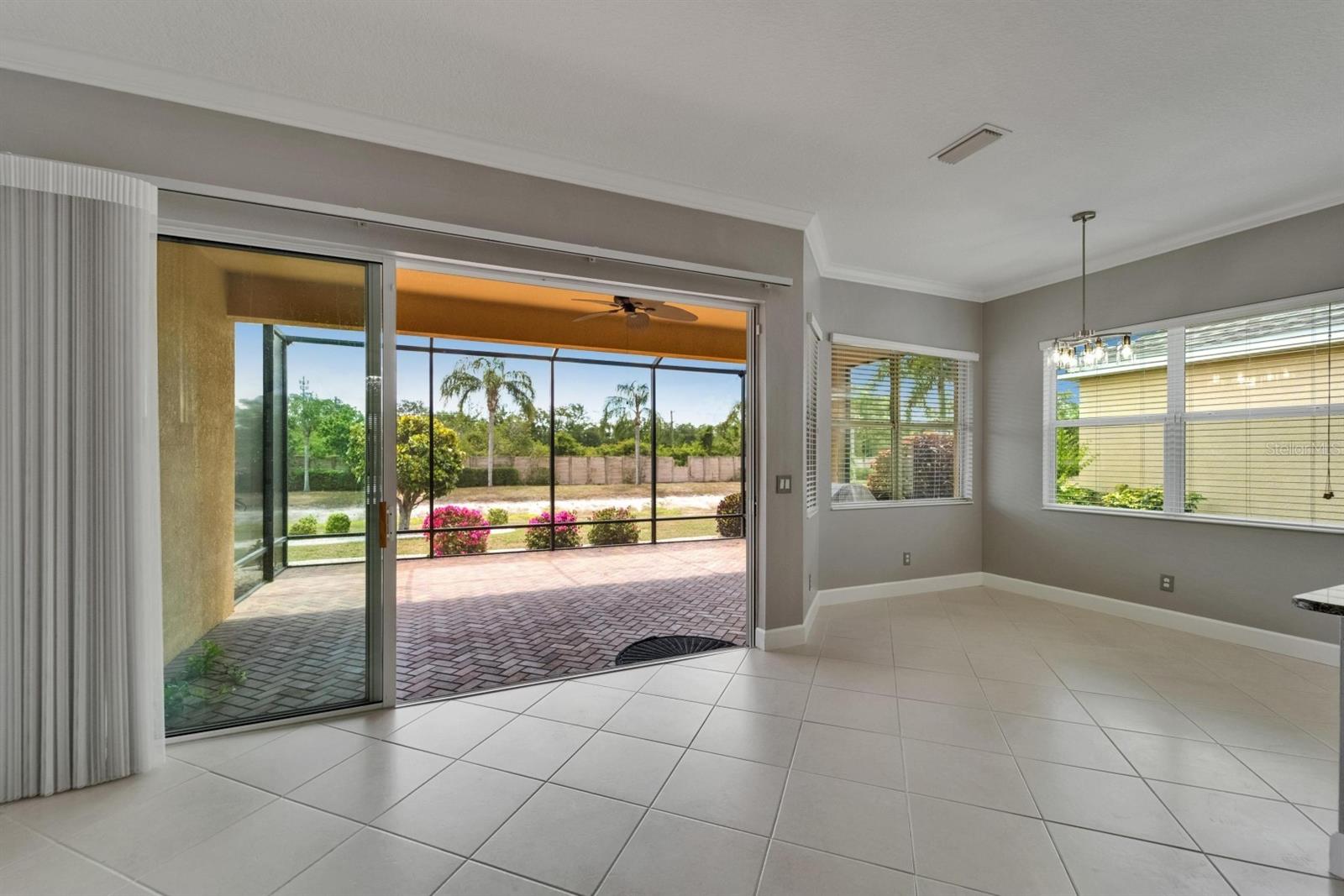 Image 19 of 50 For 1643 Emerald Dunes Drive