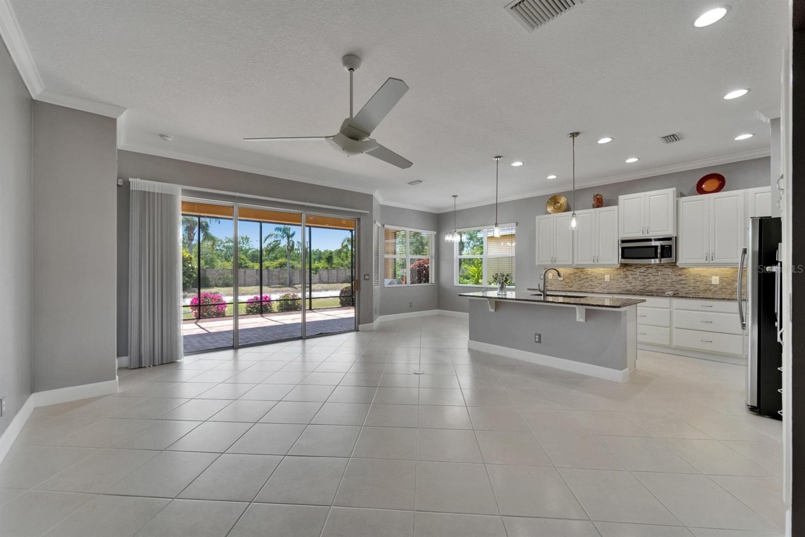 Image 8 of 50 For 1643 Emerald Dunes Drive