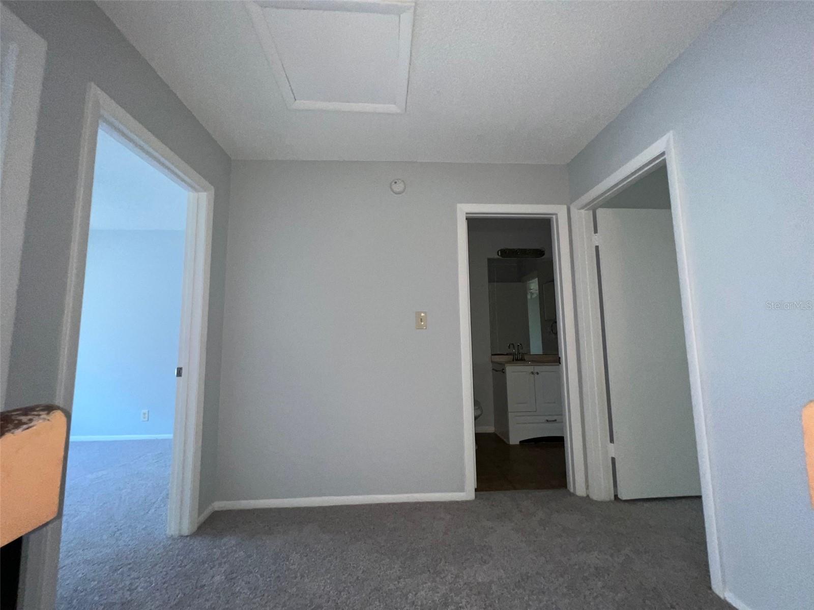 Listing photo id 9 for 14667 Pine Glen Creek 14667