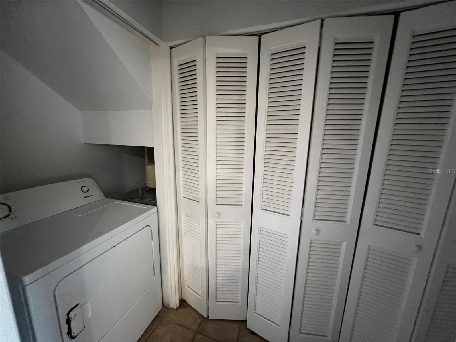 Listing photo id 12 for 14667 Pine Glen Creek 14667