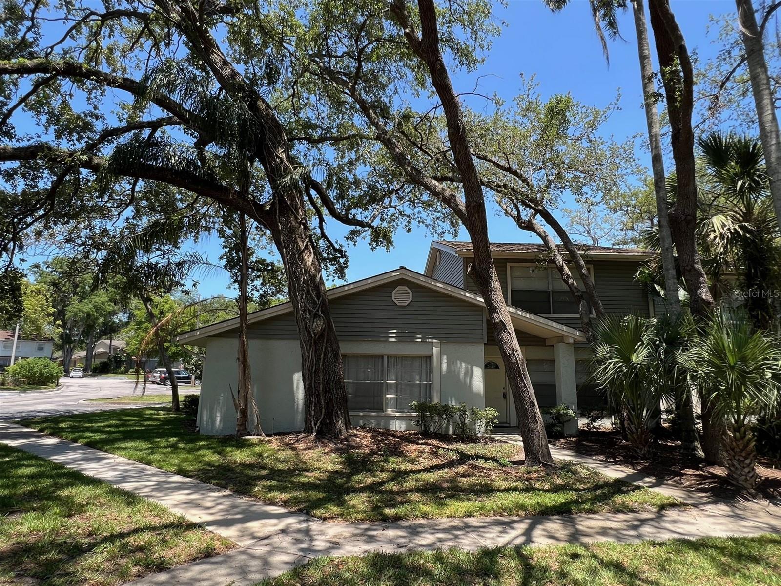 Listing photo id 0 for 14667 Pine Glen Creek 14667