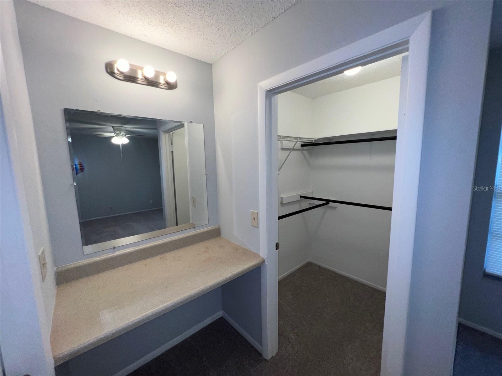 Listing photo id 4 for 14667 Pine Glen Creek 14667