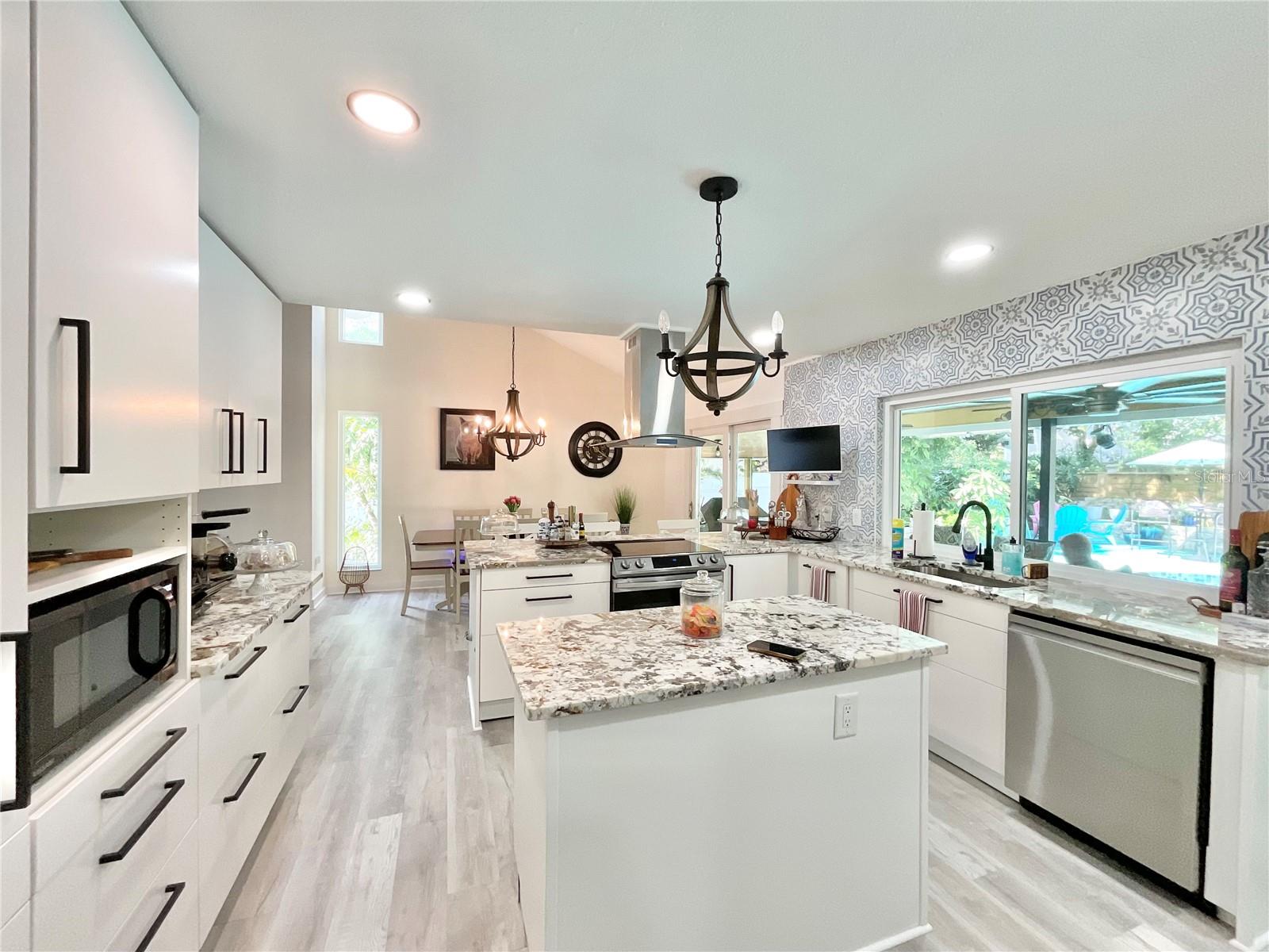 Image 12 of 72 For 1330 Belcher Drive