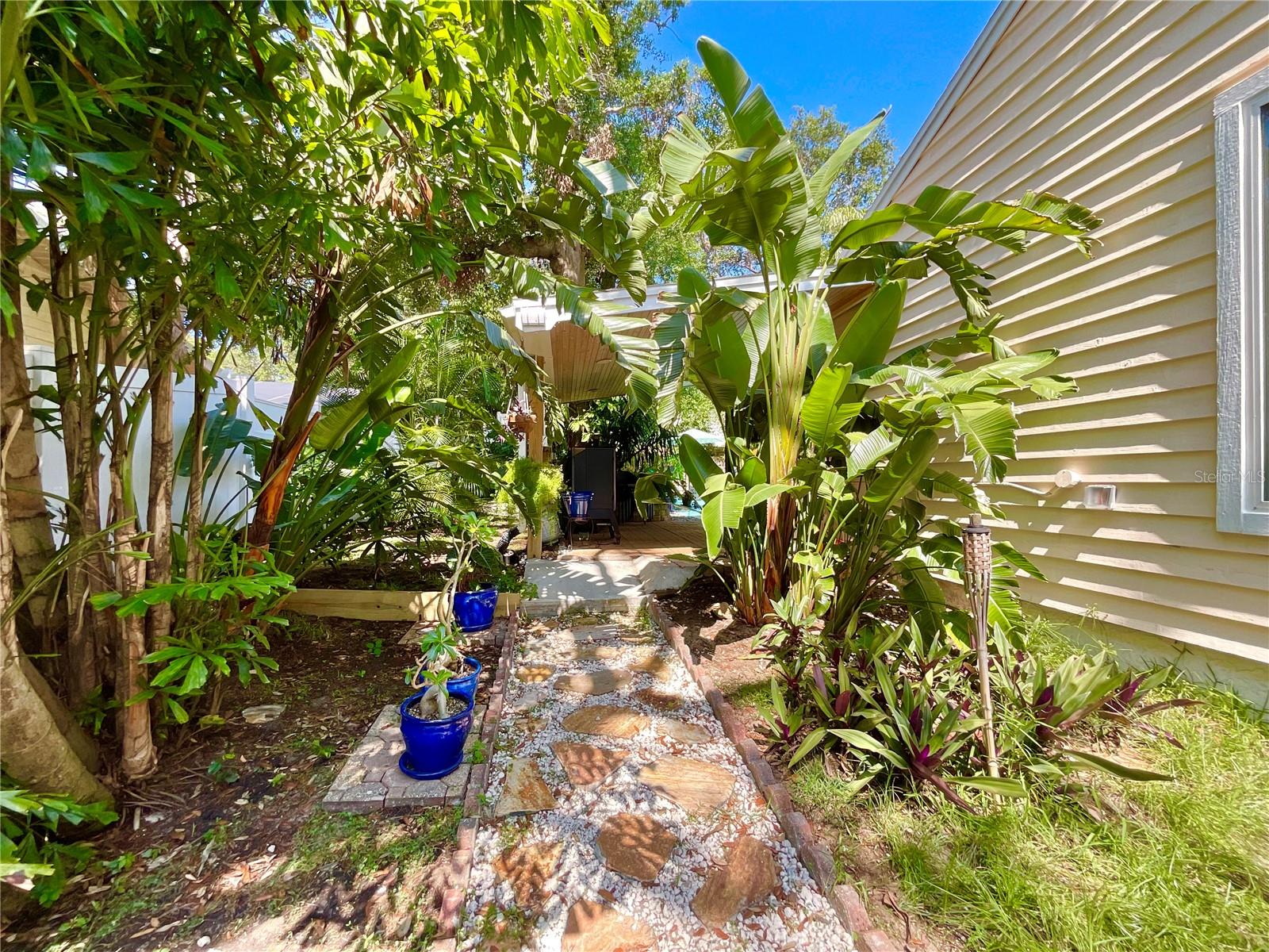 Image 2 of 72 For 1330 Belcher Drive