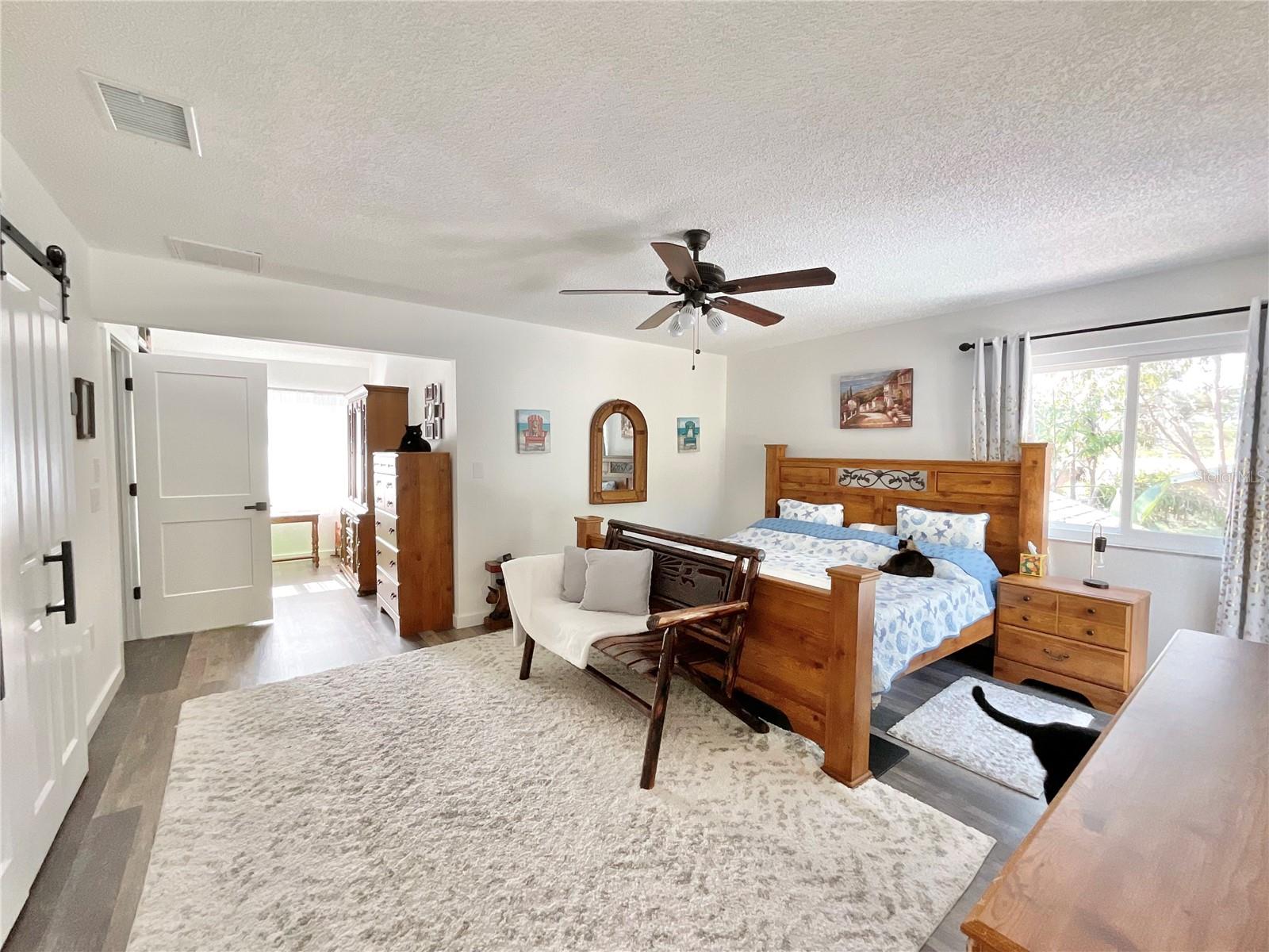 Image 33 of 72 For 1330 Belcher Drive