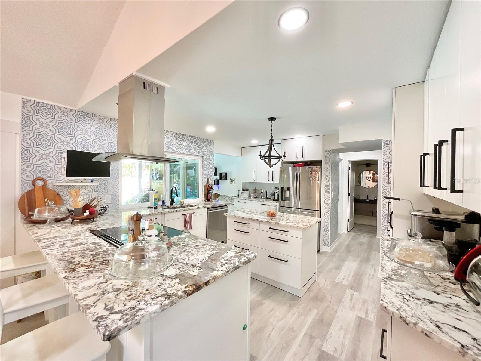 Image 9 of 72 For 1330 Belcher Drive