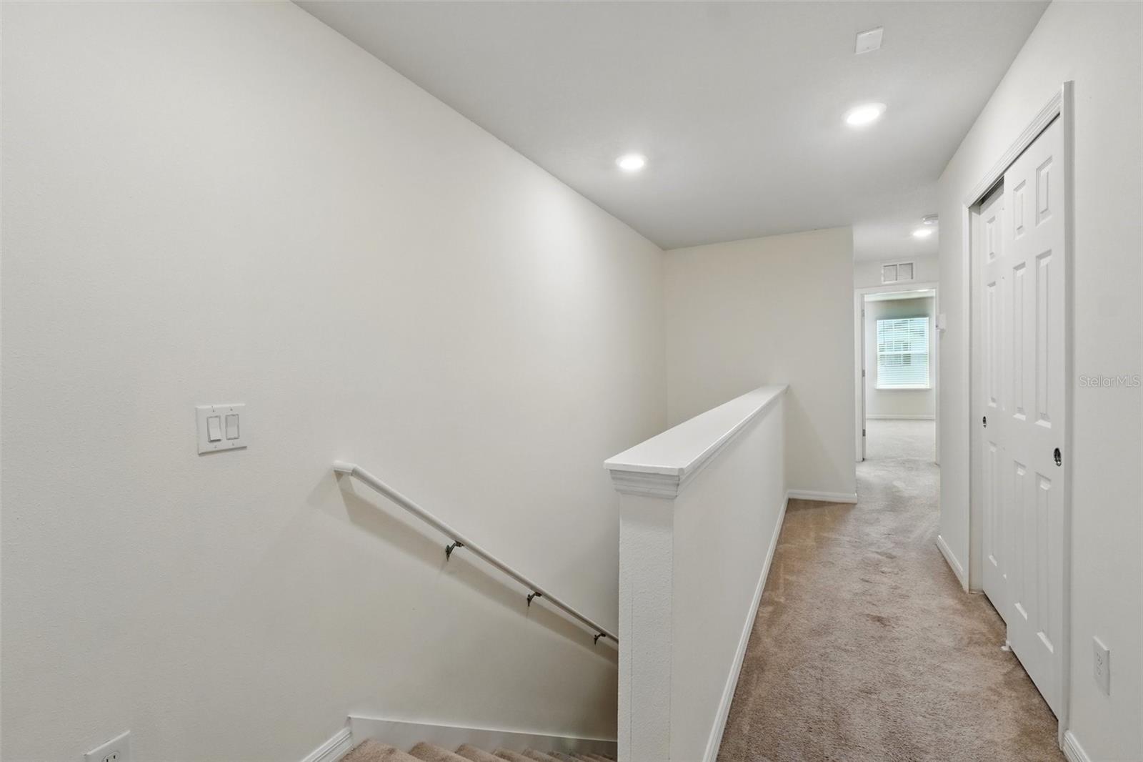 Listing photo id 15 for 5024 Sylvester Loop