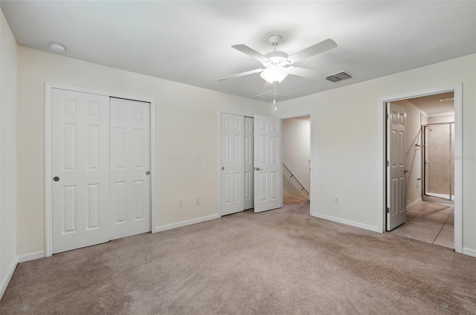 Listing photo id 17 for 5024 Sylvester Loop