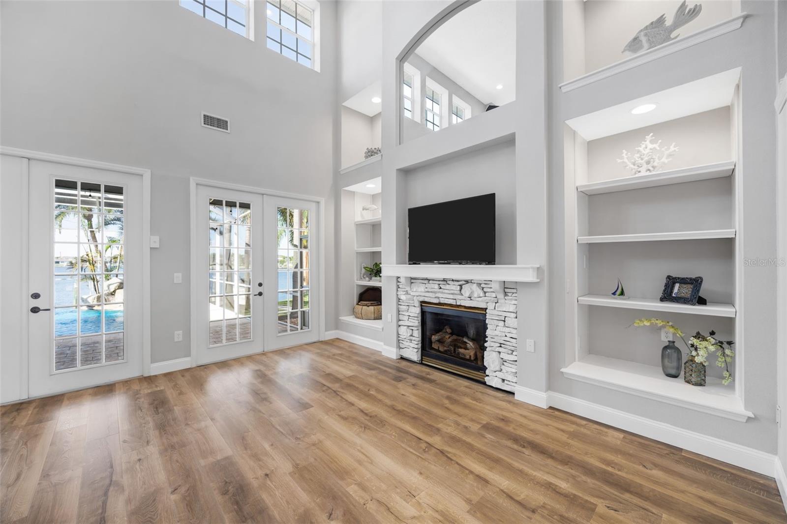 Image 19 of 100 For 5225 Brighton Shore Drive