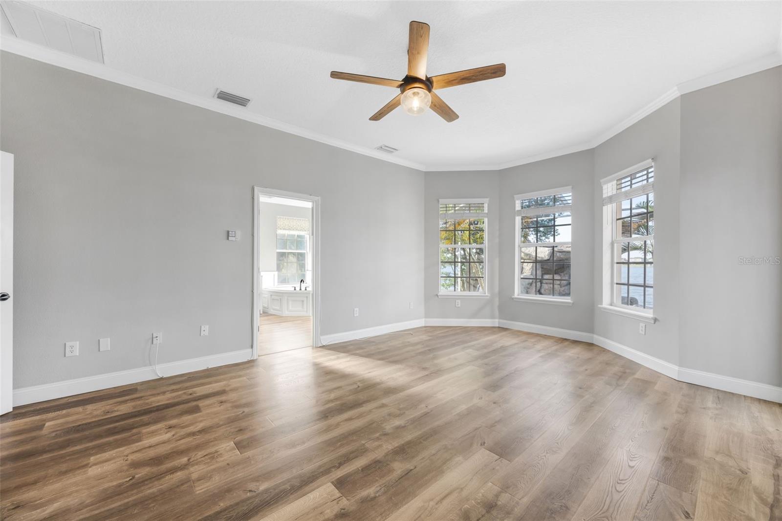 Image 35 of 100 For 5225 Brighton Shore Drive