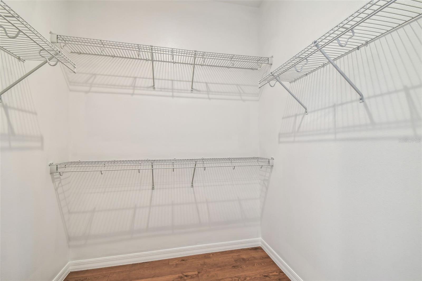 Image 21 of 41 For 511 Roanoke Street