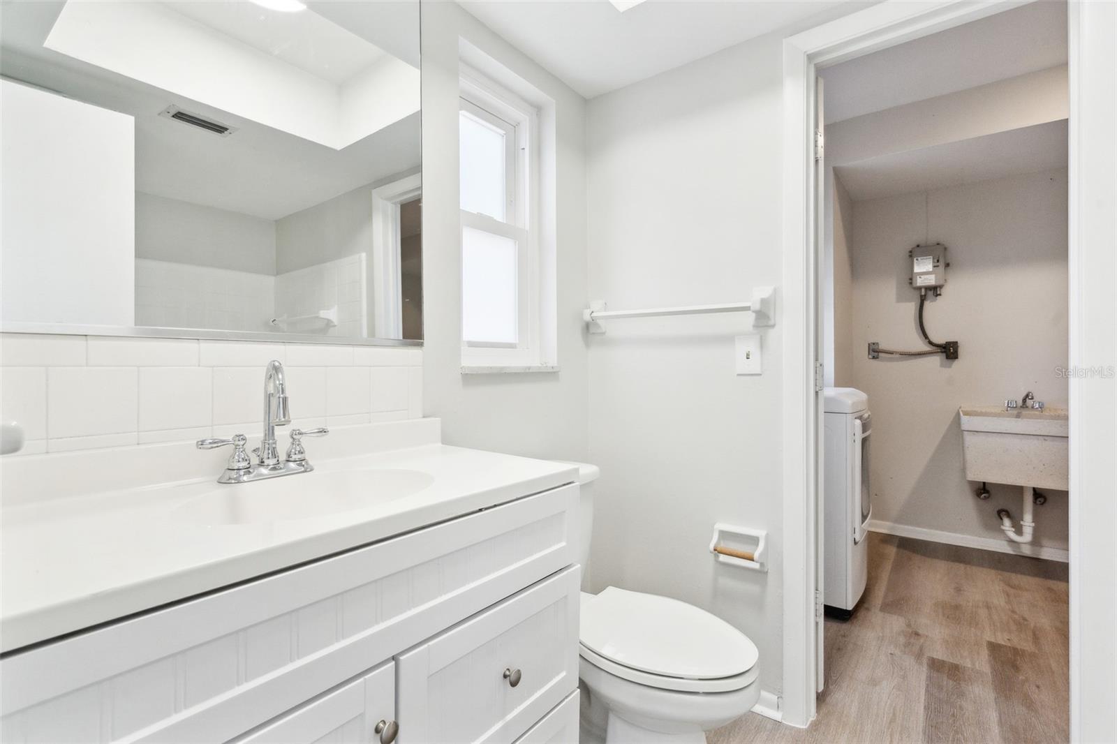 Image 18 of 21 For 315 Dorchester Drive