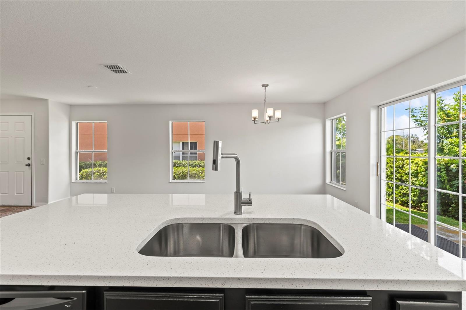 Image 10 of 30 For 2032 Sunset Meadow Drive
