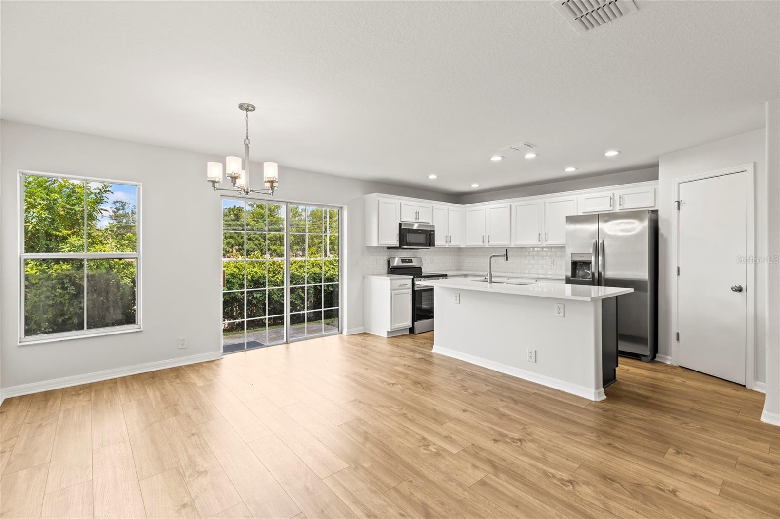 Image 4 of 30 For 2032 Sunset Meadow Drive
