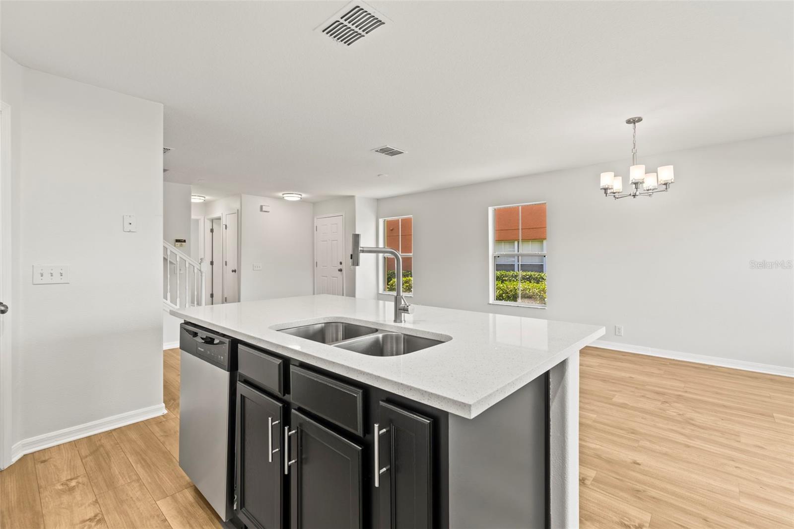 Image 7 of 30 For 2032 Sunset Meadow Drive