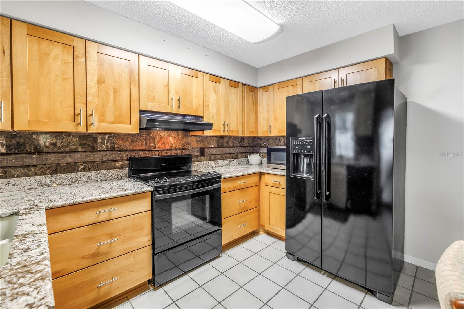Image 7 of 28 For 9674 104th Avenue