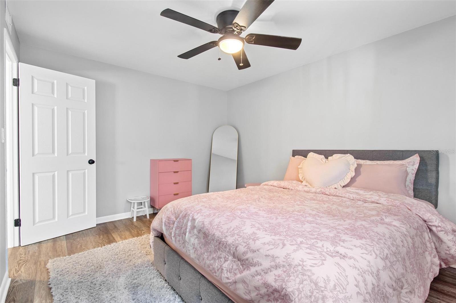 Image 16 of 25 For 6849 13 Th Street N