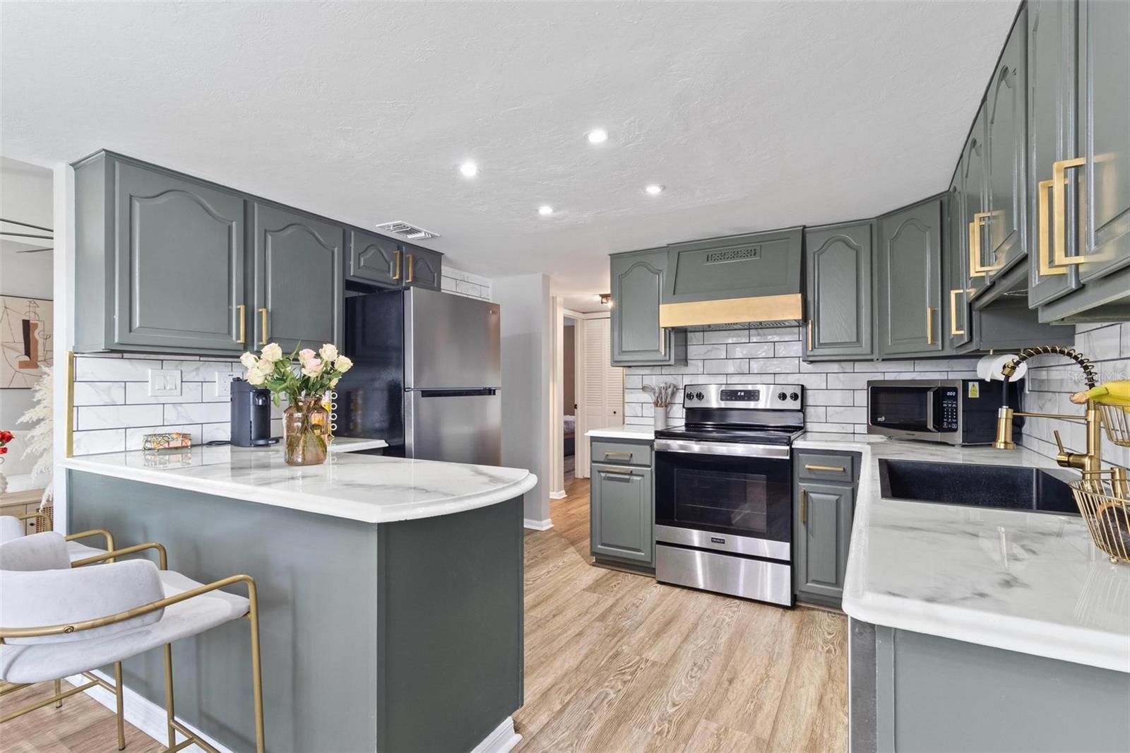 Image 7 of 25 For 6849 13 Th Street N