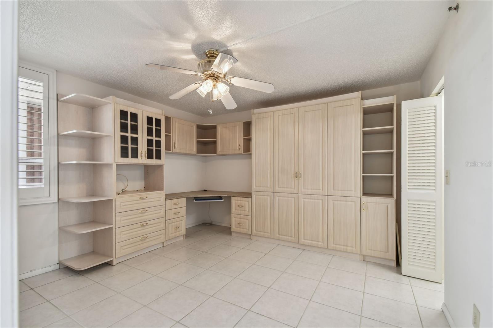 Image 12 of 51 For 17900 Gulf Boulevard 16c