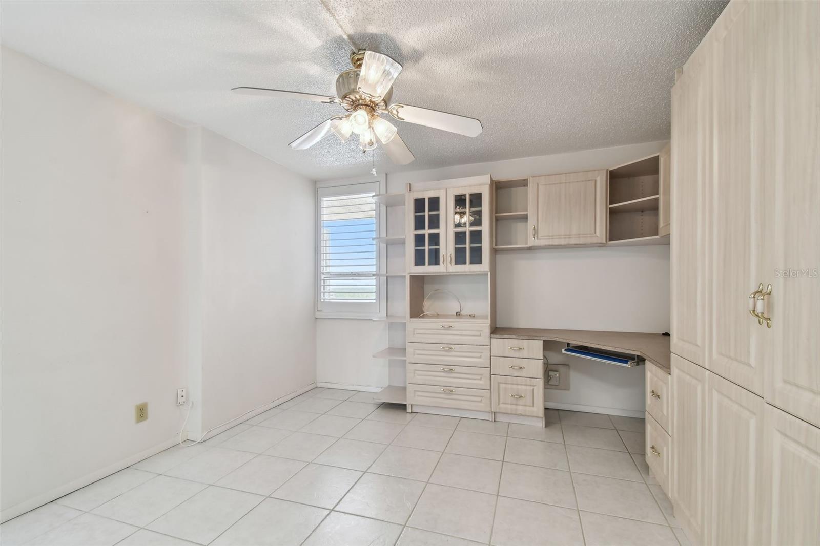 Image 13 of 51 For 17900 Gulf Boulevard 16c