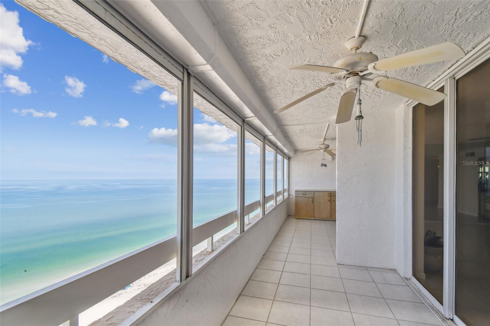 Image 28 of 51 For 17900 Gulf Boulevard 16c
