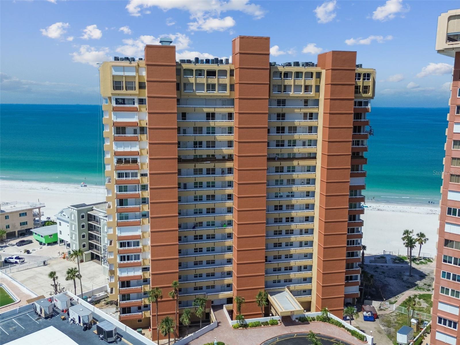 Image 9 of 51 For 17900 Gulf Boulevard 16c