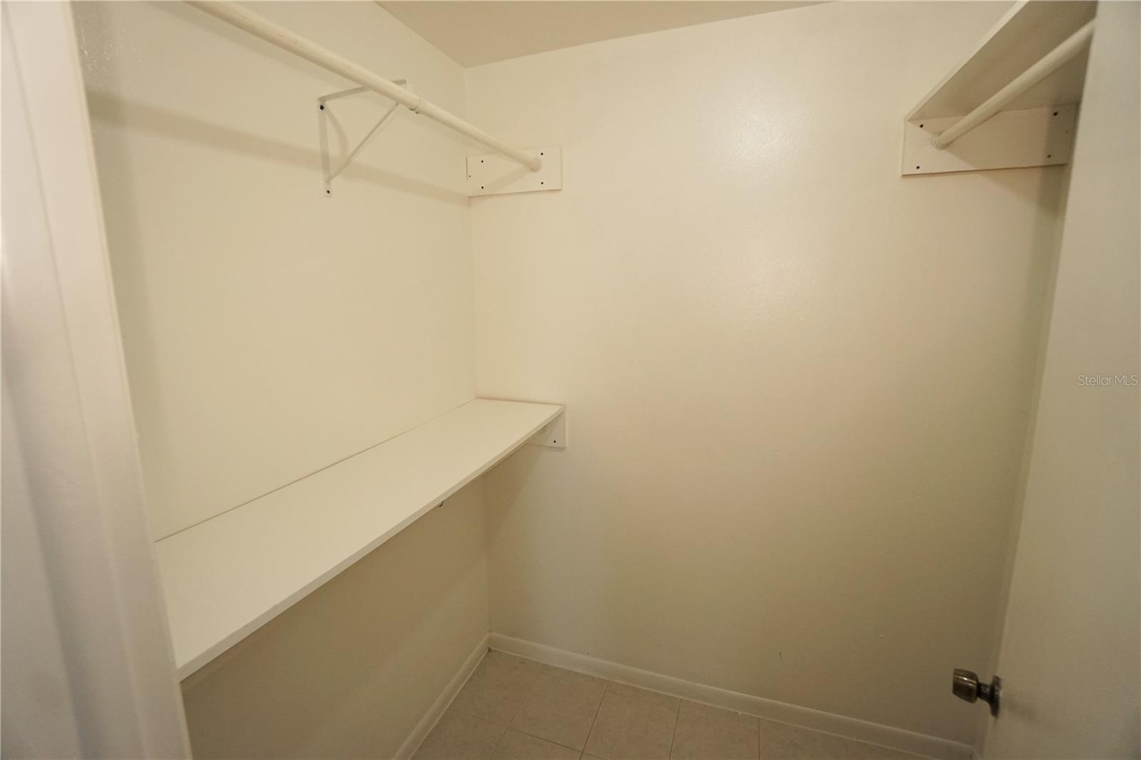 Image 11 of 22 For 9203 Tudor Drive N201