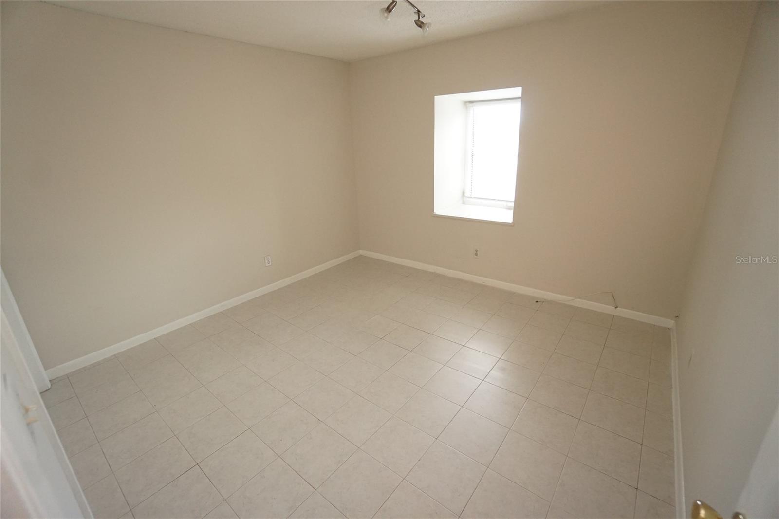 Image 13 of 22 For 9203 Tudor Drive N201