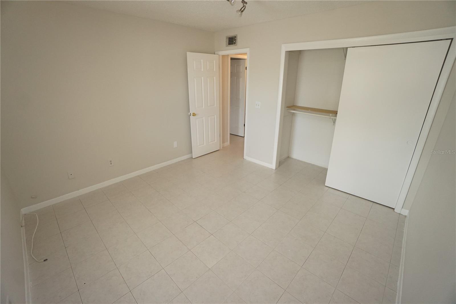 Image 14 of 22 For 9203 Tudor Drive N201