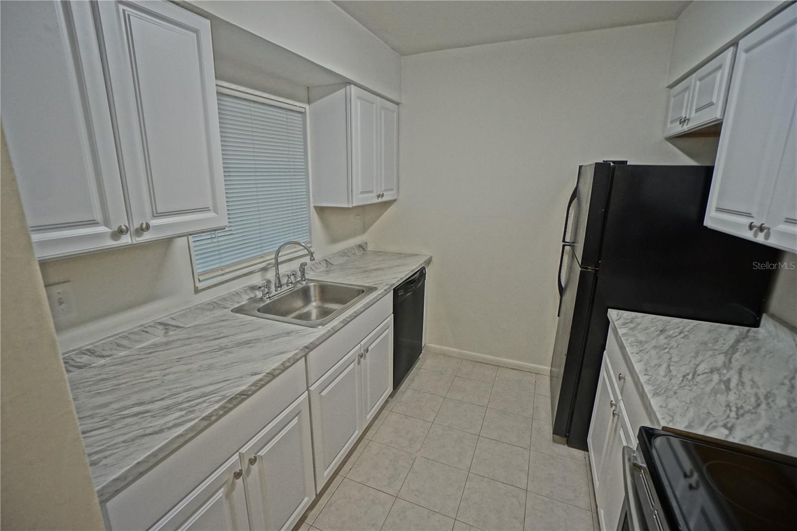 Image 4 of 22 For 9203 Tudor Drive N201