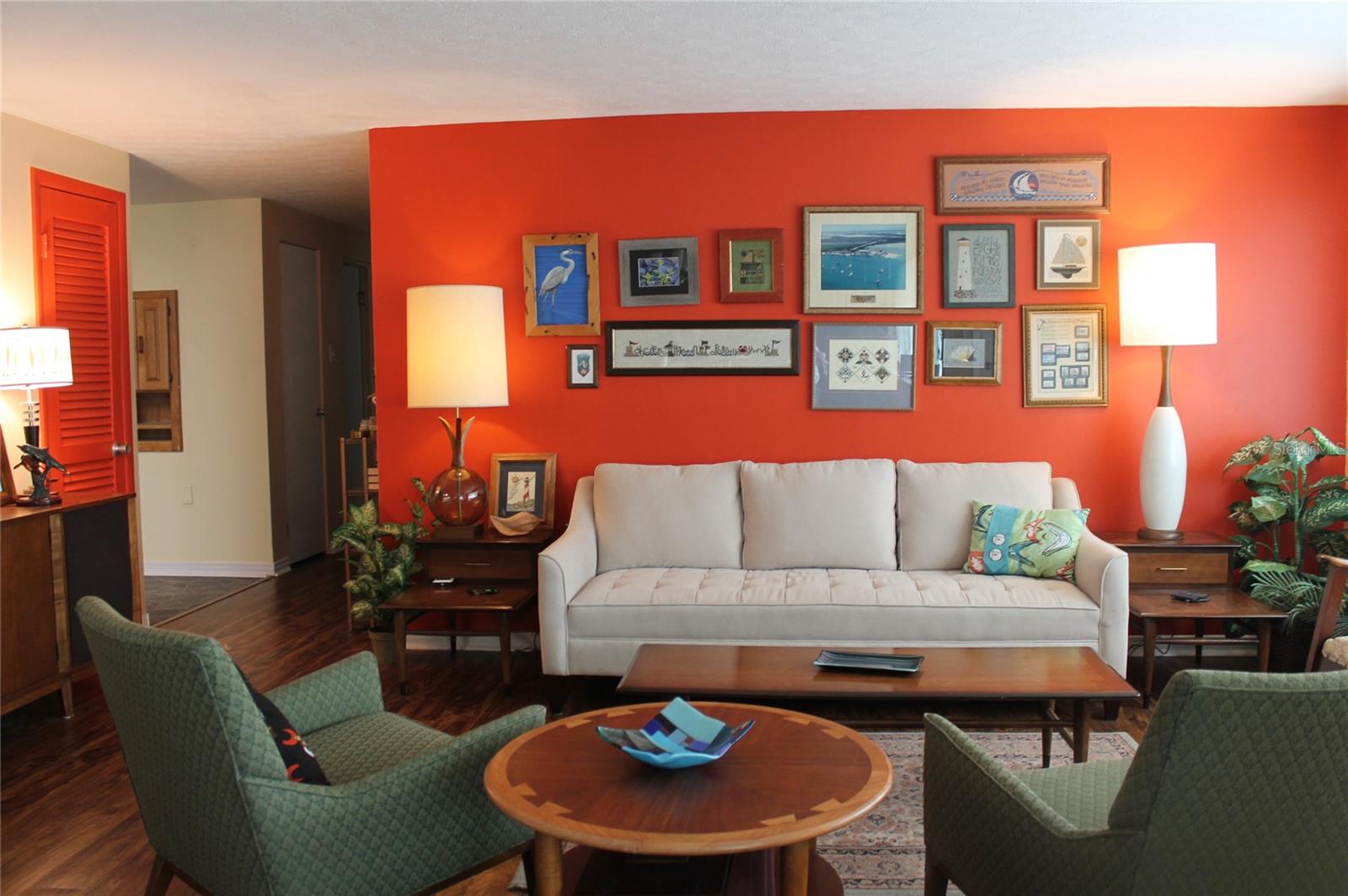 Image 4 of 37 For 406 2nd Street Sw