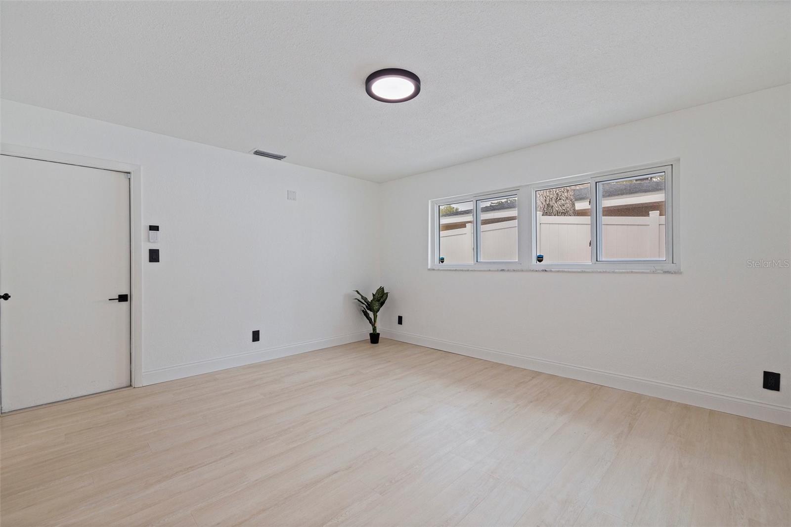 Image 27 of 44 For 8296 33rd Avenue N