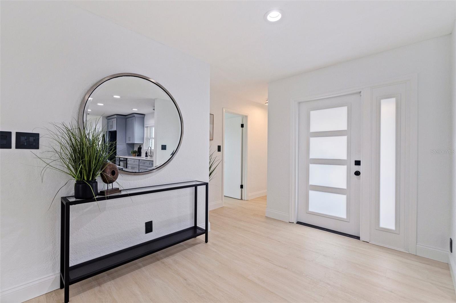 Image 4 of 44 For 8296 33rd Avenue N