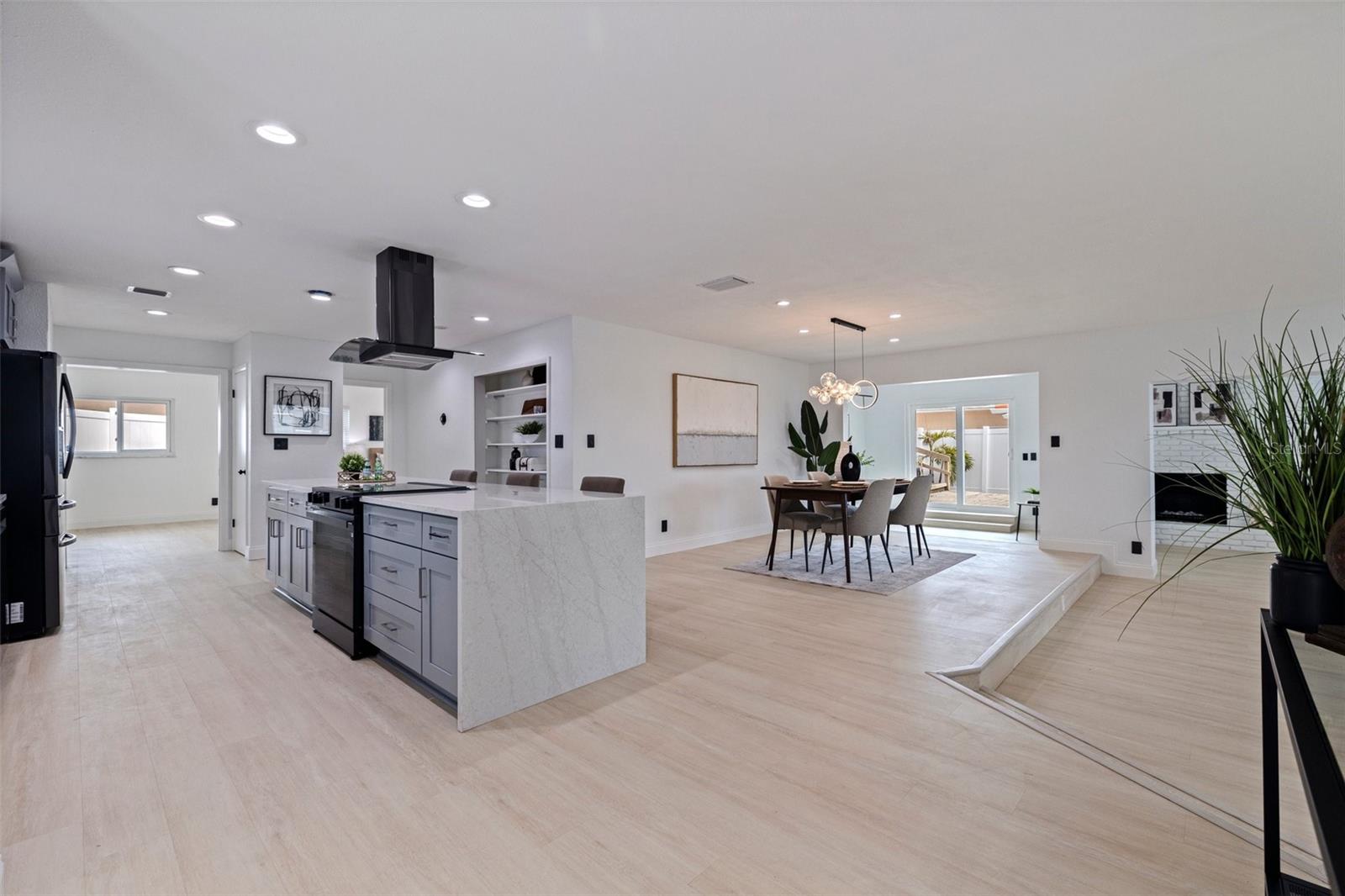 Image 5 of 44 For 8296 33rd Avenue N