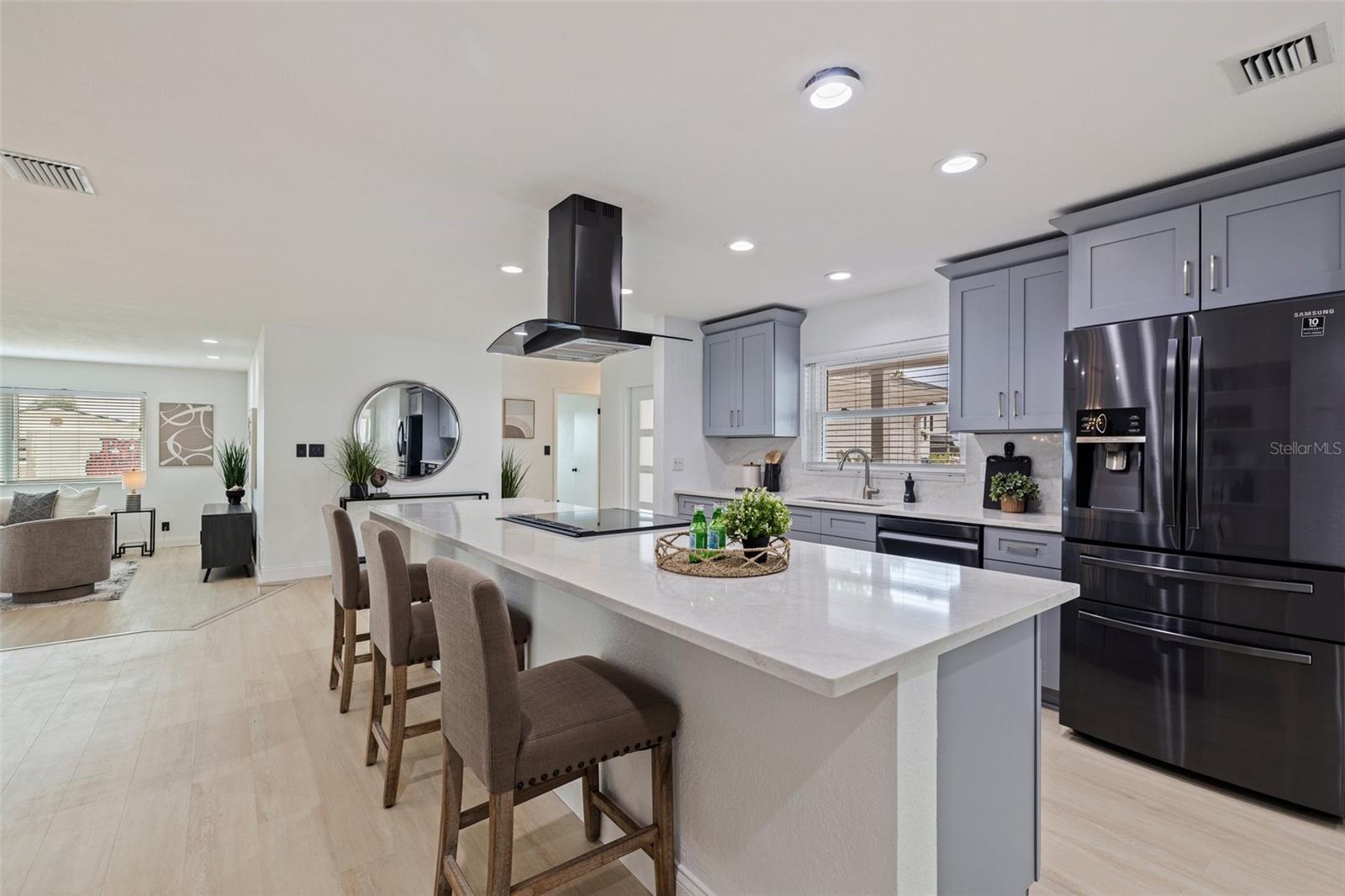 Image 7 of 44 For 8296 33rd Avenue N