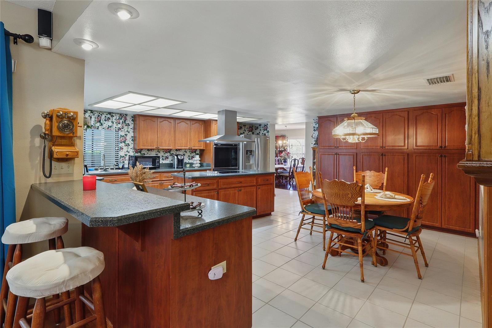 Image 19 of 35 For 14168 Fennsbury Drive