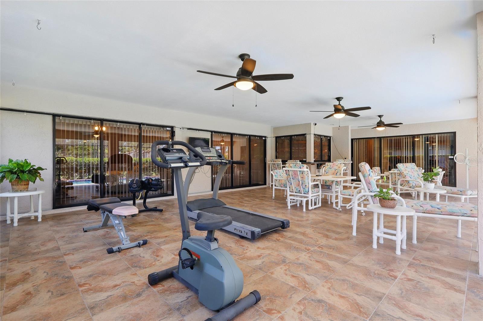 Image 31 of 35 For 14168 Fennsbury Drive