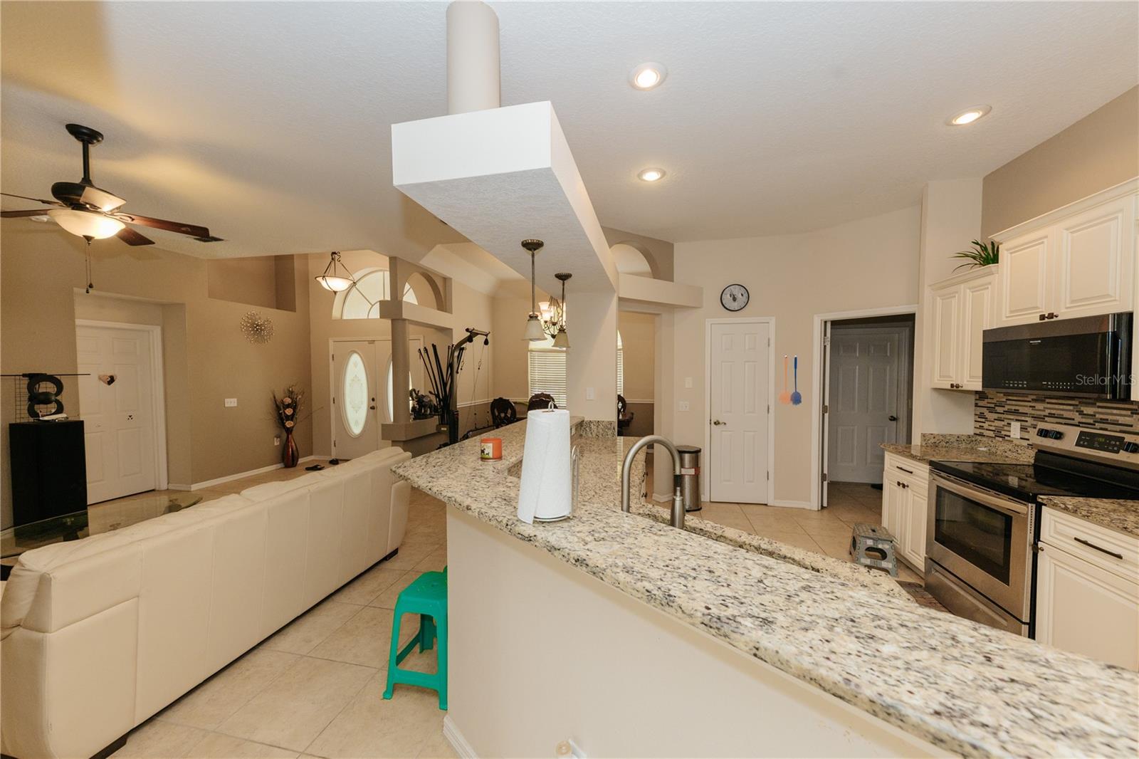 Image 10 of 21 For 4657 Parkway Boulevard