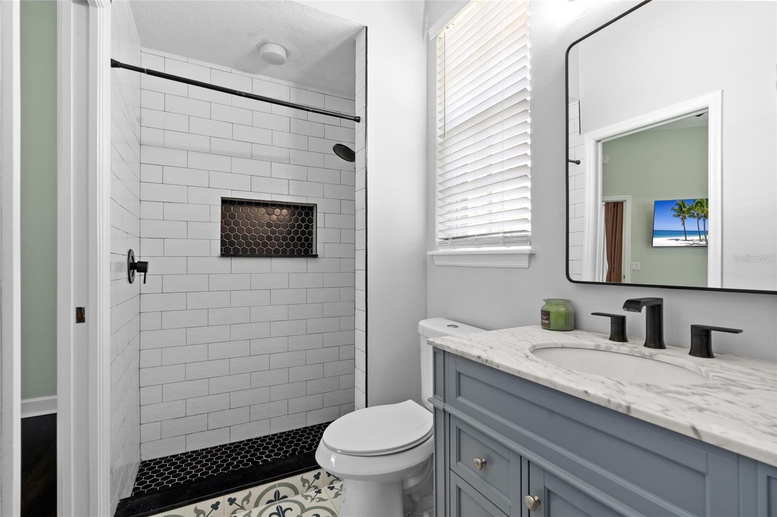 Image 31 of 54 For 9075 Waterash Lane N