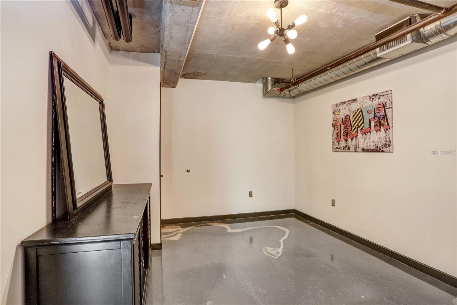 Image 13 of 18 For 1212 Whiting Street G