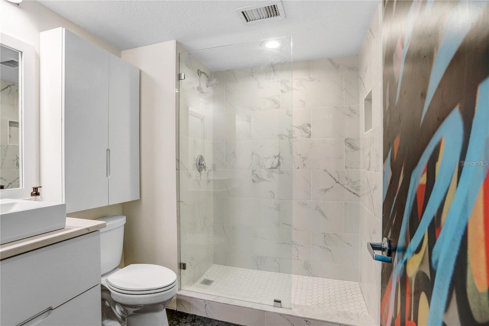 Image 17 of 18 For 1212 Whiting Street G