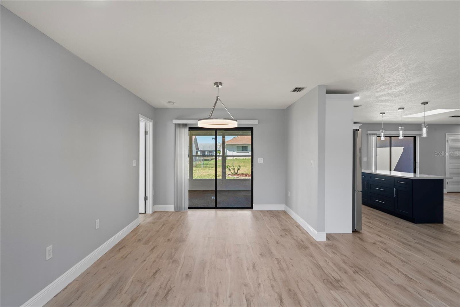 Image 14 of 36 For 8312 Roxboro Drive