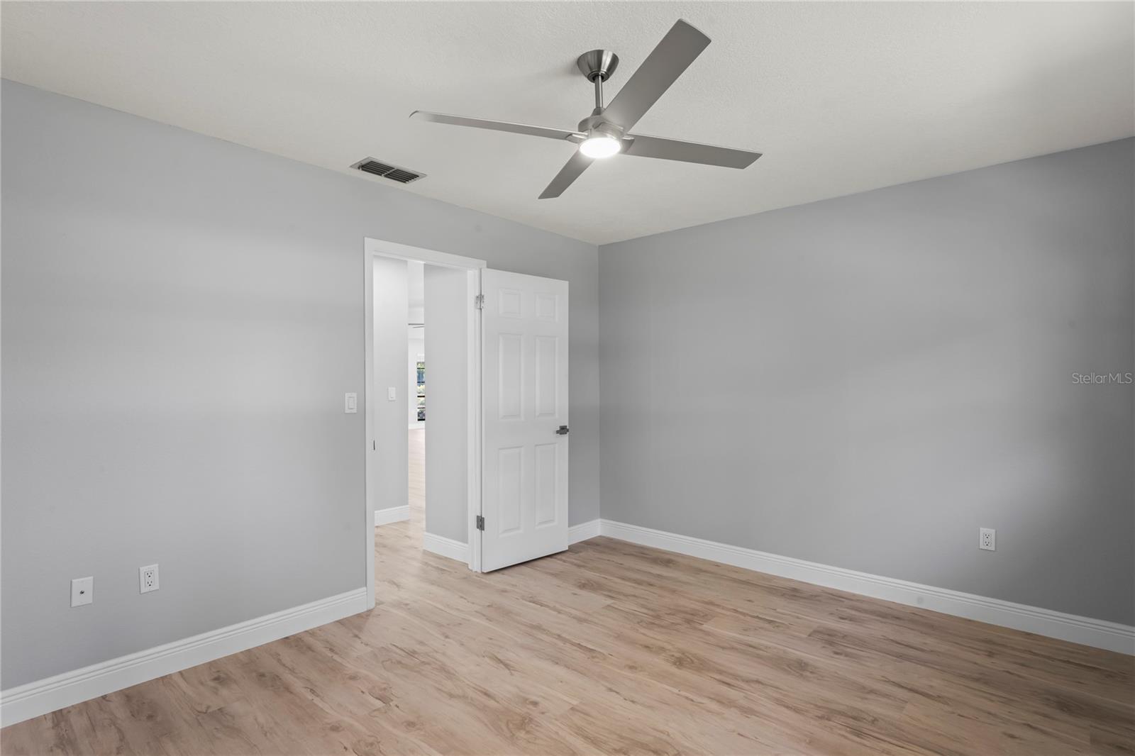Image 28 of 36 For 8312 Roxboro Drive