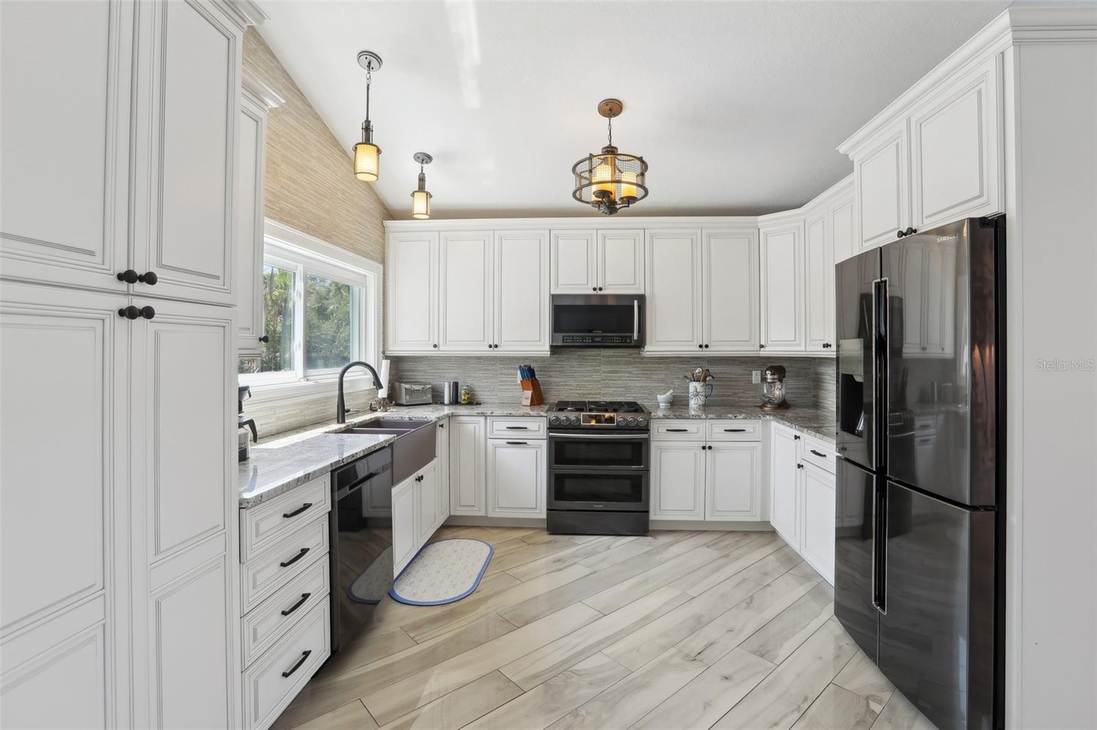 Image 18 of 65 For 931 Gulf Boulevard