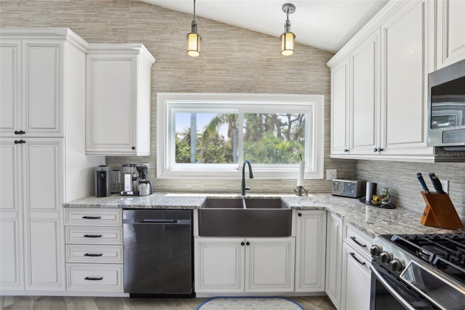 Image 19 of 65 For 931 Gulf Boulevard