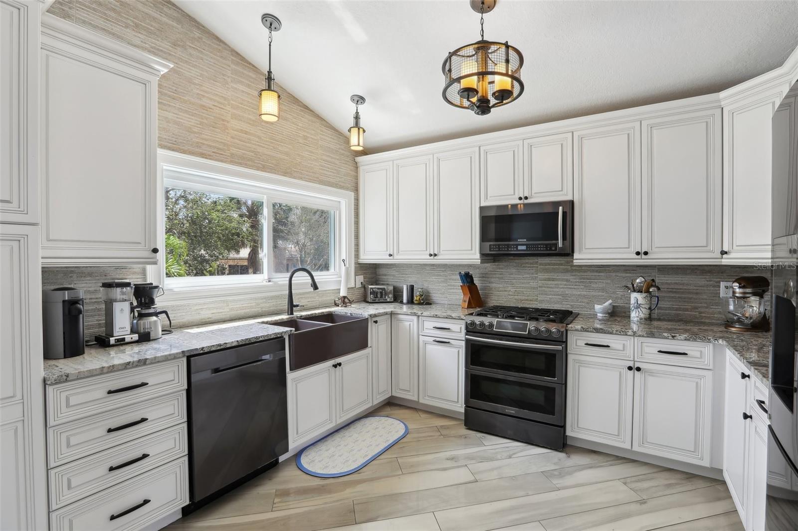Image 20 of 65 For 931 Gulf Boulevard