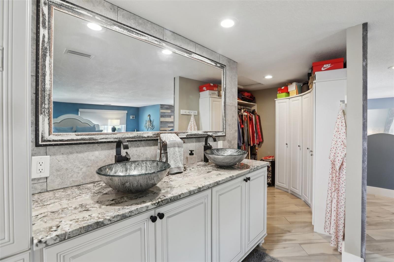 Image 36 of 65 For 931 Gulf Boulevard