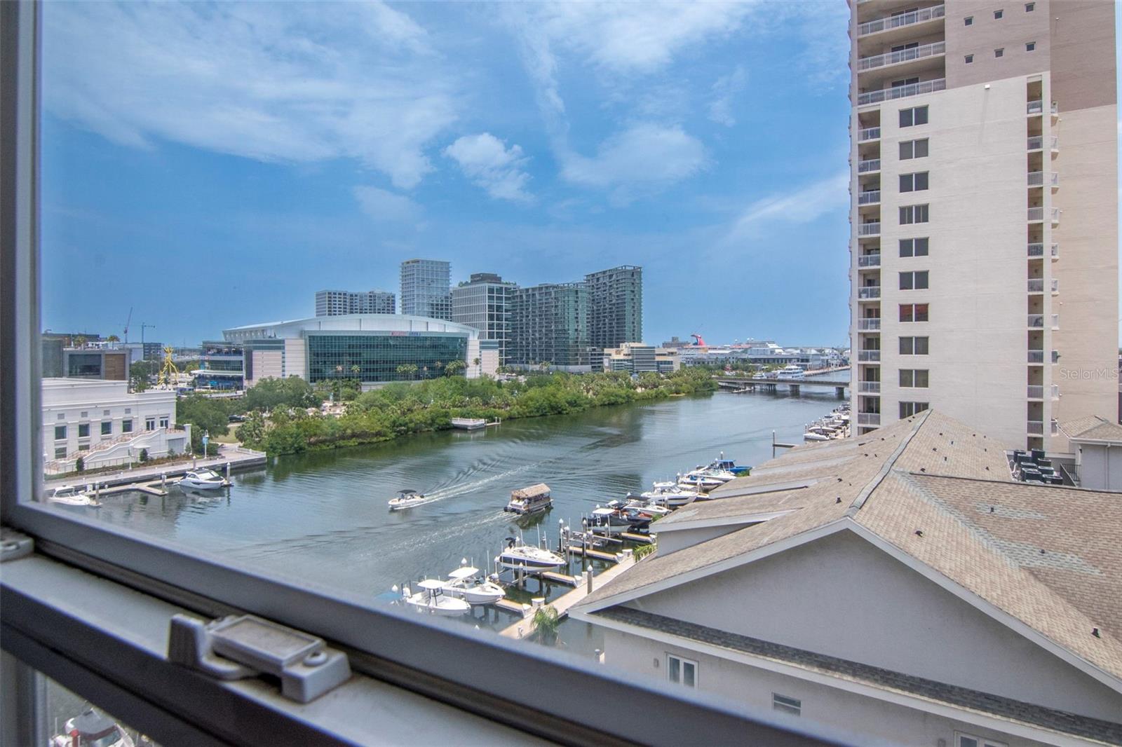 Image 11 of 40 For 700 Harbour Island Boulevard 731