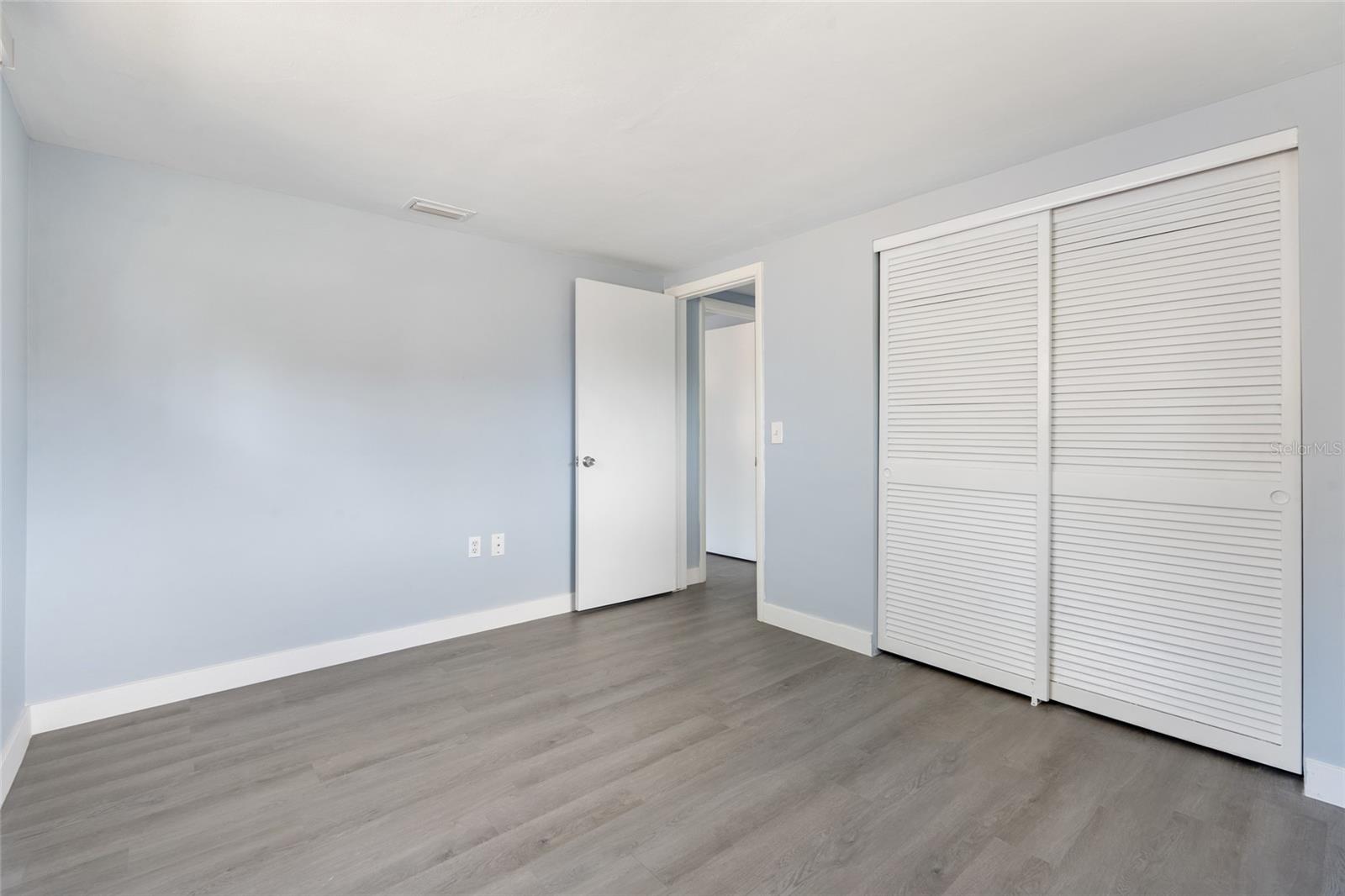 Image 15 of 27 For 5027 Overton Drive